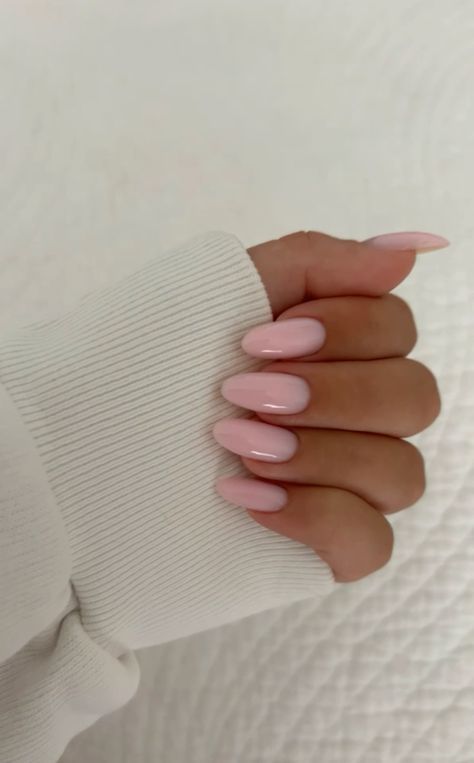 Simple Almond Nails Designs Neutral, Solid Colour Nails, Acrylics Ideas, Unghie Sfumate, Colorful Nails, Basic Nails, Her Nails, Soft Nails, Nagel Inspo