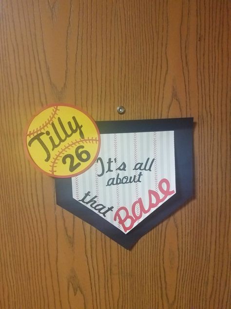 Hotel Door Signs Tournament Softball, Softball Decorations For Lockers, Softball Locker Signs, Softball Hotel Door Signs, Softball Signs, Softball Treats, Softball Decor, Softball Banquet, Locker Room Decorations