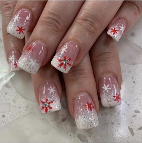 Christmas Nail Tip Designs, Christmas French Nails Design, French Tip Acrylic Nails Christmas, Christmas Nail Art Designs Snowflakes, White Christmas Acrylic Nails, Winter French Nails, Simple Winter Nail Ideas, Christmas French Tips, New Year Nails Ideas