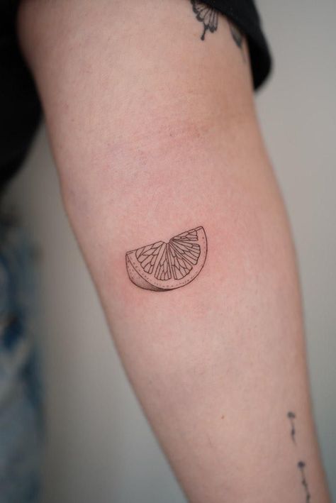 Lemon Small Tattoo, Mini Fruit Tattoo, Lemon Tattoo Meaning, Fine Line Citrus Tattoo, Citrus Fruit Tattoo, Grapefruit Slice Tattoo, Dainty Orange Tattoo, Lemon Slice Tattoo Minimalist, Orange Slice Tattoo Black And White