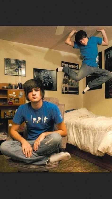 Old smosh picture Smosh Anthony, Smosh Squad, Smosh Games, Anthony Padilla, Funny Road Signs, Disney Princess Tattoo, Alternative Disney, Disney Posters, Smosh