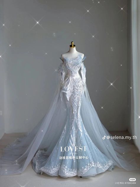 Winter Wonderland Themed Dresses, Ice Queen Aesthetic Dress, Dusty Blue Wedding Dress, Ice Princess Dress, Wedding Dress Royal, Blue Mermaid Dress, Ice Dress, Ice Blue Dress, Gaun Abad Pertengahan