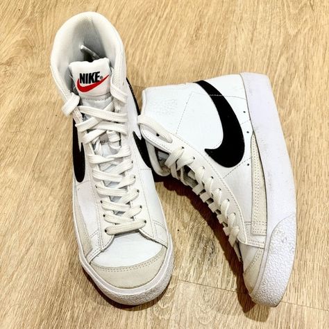 NIKE BLAZER MID ‘77 BLACK/WHITE Nike Blazer Mid 77 Black, Nike Blazer Mid 77, Nike Blazer Mid, Blazer Mid, Nike Blazer, New Nike, Bee, Size 4, Like New