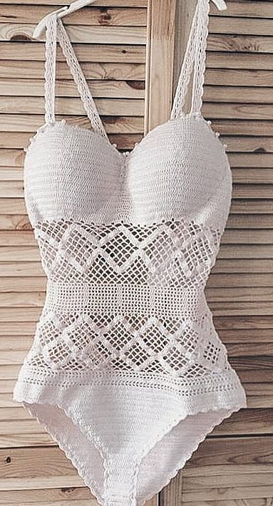 crochet swimsuit ideas tutorial 7 Crochet Swimsuits Pattern, Lingerie Crochet, Crochet Lingerie, Crochet Bathing Suits, Lacey Chabert, Crochet Swim, Pull Crochet, Crochet Swimwear, Swimsuit Pattern