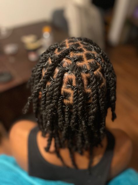 Double Twist Loc Styles Men, Re Twist Dreads Men, Two Strain Twist Locs, 2 Strain Twist Locs, Lox Retwist, Loc Rope Twists, Two Strand Retwist Locs, Dreads Retwist Men, 2strand Twist Locs