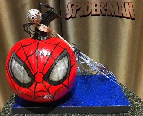 Painted Spiderman Pumpkin, Spider Man Halloween Decorations, Spider Man Pumpkin Painting Ideas, Super Hero Pumpkin Decorating, Pumpkin Painting Ideas Spiderman, Miles Morales Pumpkin, Spider Man Pumpkin Painting, Spiderman Pumpkin Painting, Spider Man Pumpkin