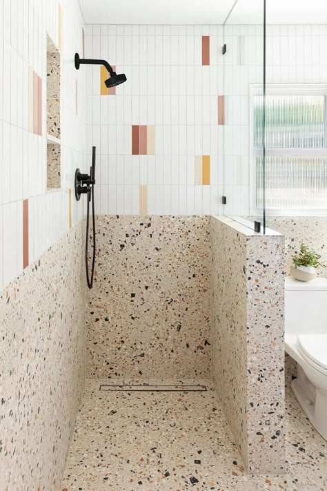 A Teeny Portland Bathroom Is Given a Midcentury Makeover | Architectural Digest Fun Kids Bathroom Tile, Poolside Bathroom, Terrazzo Bathroom, Subway Tile Showers, Subway Tiles Bathroom, Pool Bathroom, Purple Bathrooms, Fireclay Tile, Terrazzo Tiles