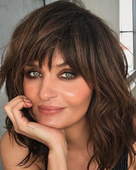 Helena Christensen took to Instagram yesterday to chronicle her new haircut, her forehead of fringe still intact. Short Hairstyles For Thick Hair, Helena Christensen, Hair 2018, Haircut Ideas, Hair Today, Great Hair, Pixie Haircut, Short Hairstyles, Bobs Haircuts