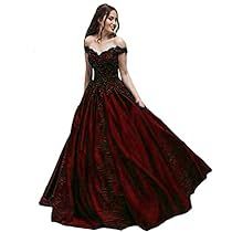 Ball Gown Black, Gothic Prom Dress, Long Ball Gown, Wedding October, Glamouröse Outfits, Prom Evening Dresses, Dress Train, Gown Black, Prom Dress Inspiration