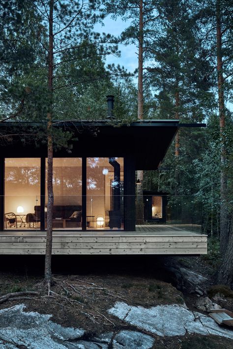 Finnish Cabin, Scandinavian Cabins, Lakeside Cabin, Summer Cottage, Hus Inspiration, Small Cabin, Cabin In The Woods, Modern Cabin, Forest House