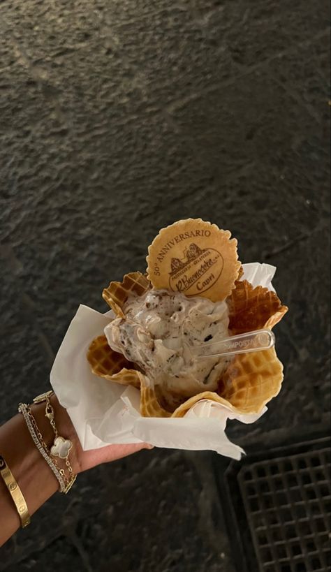 Gelato Italy Ice Cream Aesthetic, Italian Gelato Aesthetic, Gelato Branding, Gelato Aesthetic, Mediterranean Summer, Winter Mood, Cream Aesthetic, Mood Board Inspiration, Italian Summer