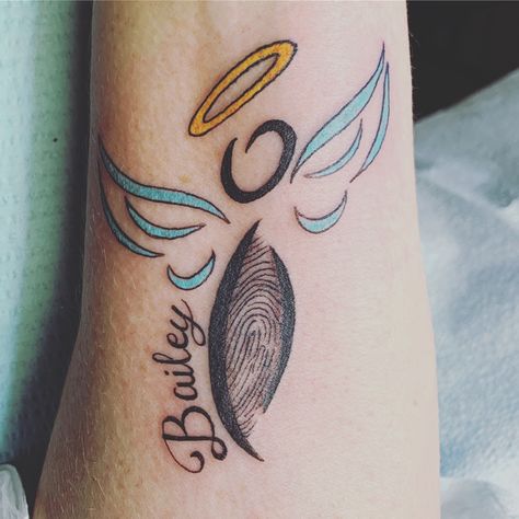 Memorial Tattoo With Fingerprint, Thumb Print Angel Wings Tattoo, Tattoos With Thumbprints, Thumbprint Memorial Ideas, Thumb Print Tattoos Memorial, Fingerprint Angel Wing Tattoo, Fingerprint Memorial Tattoos, Thumbprint Tattoo Memory, Fingerprint Tattoo Memorial