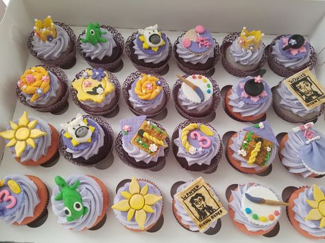 Tangled theme cupcakes Tangled Theme Cupcakes, Tangled Rapunzel Cupcakes, Tangled Themed Birthday Cake, Tangled Birthday Cupcakes, Rapunzel Themed Birthday Party Food, Tangled Theme Food, Rapunzel Cupcakes Ideas, Tangled Cupcakes Ideas, Tangled Themed Desserts