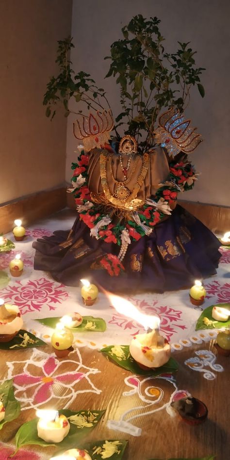 Karthika masam Tulsi pooja Happy Tulsi Pujan Diwas, Karthika Masam Pooja Images, Tulsi Diwas Wishes, Tulsi Vivah Video, Tulsi Puja Decoration, Tulsi Pujan Divas, Tulsi Pooja Decoration, Tulsi Diwas, Karthika Masam Pooja