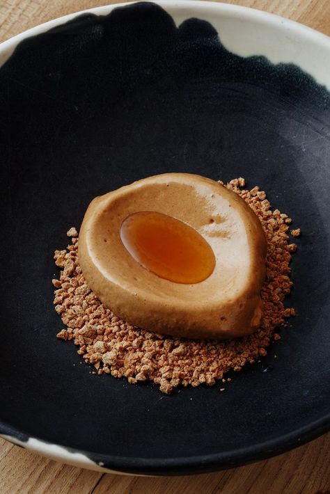 Walnut Ice Cream Recipe, Walnut Ice Cream, Fine Dining Desserts, Dessert Original, Great British Chefs, Dessert Plating, Ice Cream Recipe, Fancy Desserts, Plated Desserts