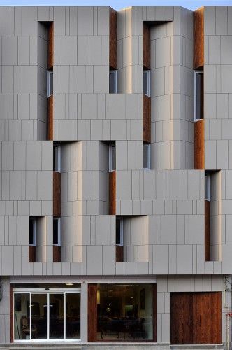 Commercial Facade Design, Commercial Facade, Office Facade, Architectural Composition, Building Office, Inspiring Architecture, Public Housing, Commercial And Office Architecture, Facade Architecture Design