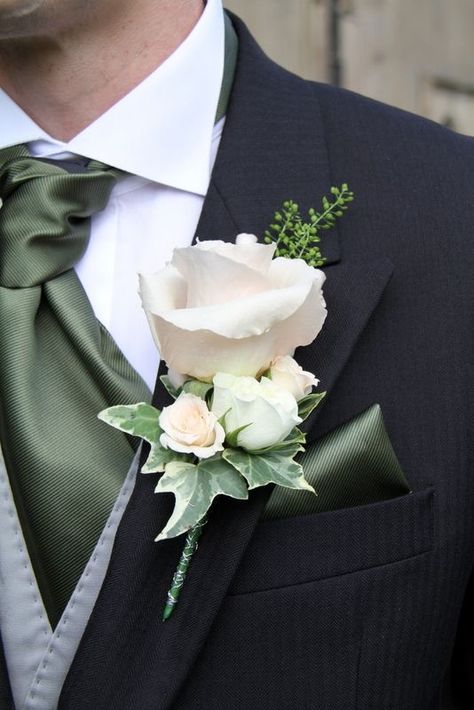 Boutinneres Wedding, Quicksand Rose, Groom's Boutonniere, Prom Corsage And Boutonniere, Green Wedding Flowers, Wedding Flower Design, Button Holes Wedding, Corsage And Boutonniere, Corsage Prom