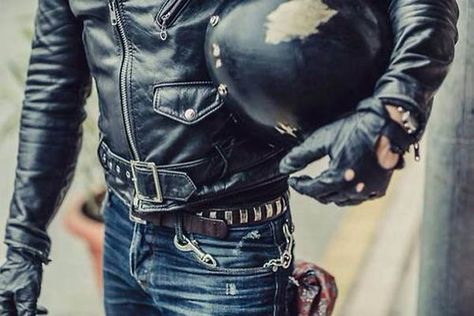 Schott Perfecto, Rock Jeans, Biker Gear, Moto Vintage, Biker Outfit, Badass Style, Motorcycle Leather, Bike Style, Moto Style