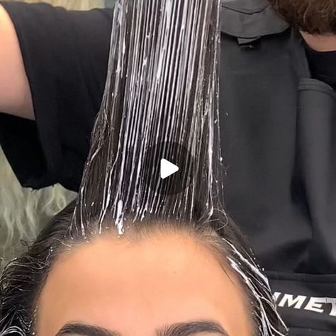 Mehmet Şahin on Instagram: "Brushlight 🫶🏼 #brushlight #hair #hairstyle #haircolor" Brush On Highlights Hair Diy, Evening Shadow Hair, Brush Light Hair, How To Do Highlights, Brush Highlights, Eyelash Brush, Light Hair, Balayage Hair, Hair Brush