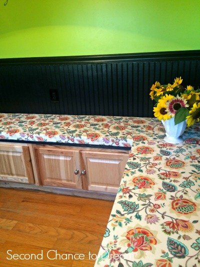 Second Chance To Dream - No Sew Bench Cushions for Banquette Seating How To Make Banquette Cushions, Diy Banquette Seating, Diy Banquette, Banquette Cushions, Women Living Well, Making A Bench, Thrifty Decor Chick, Fabric Bench, Funky Junk Interiors