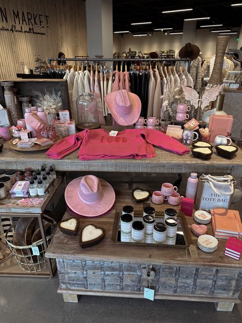 Boutique Owner Aesthetic, Pink Country Aesthetic, Pink Western Outfit, Boutique Western, Boutique Aesthetic, Dream Boutique, Country Boutique, Boutique Names, Hat Bar