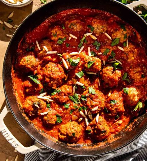 Spanish Meatballs (Albóndigas) Recipe — Zestful Kitchen Albondigas Recipe, Ground Pork Meatballs, Stuffed Mushrooms Vegetarian, Pork Meatball, Spanish Meatballs, Tender Meatballs, Mussels Recipe, Marinated Olives, Meatball Bake