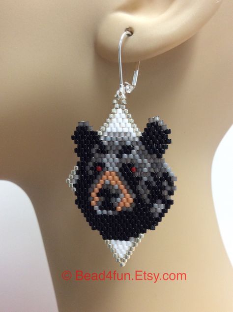 Beaded Earrings Black, Bear Portrait, Earrings Name, Seed Beaded Earrings, Seed Bead Projects, Native American Beadwork Patterns, Native Beading Patterns, Beaded Earrings Native, Bear Earrings