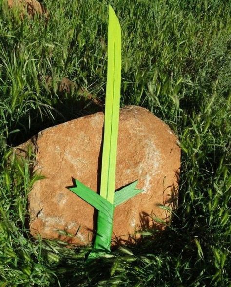 Adventure Time Swords Diy, Adventure Time Diy, Adventer Time, Fern Mertens, Adventure Time Crafts, Adventure Time Parties, Adventure Time Cosplay, Diy Geek, Instruções Origami