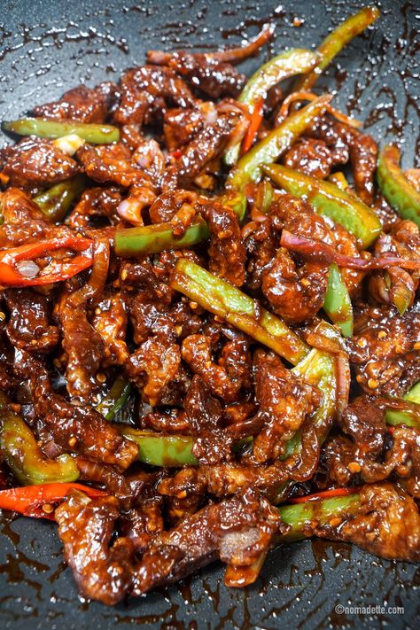 Crispy Chili Beef Recipe, Beef Snacks Recipes, Reheat Steak, Steak Recipes For Dinner, Steak In Air Fryer, Marinade Steak, Chilli Beef Recipe, Steaks Recipes, Beijing Beef