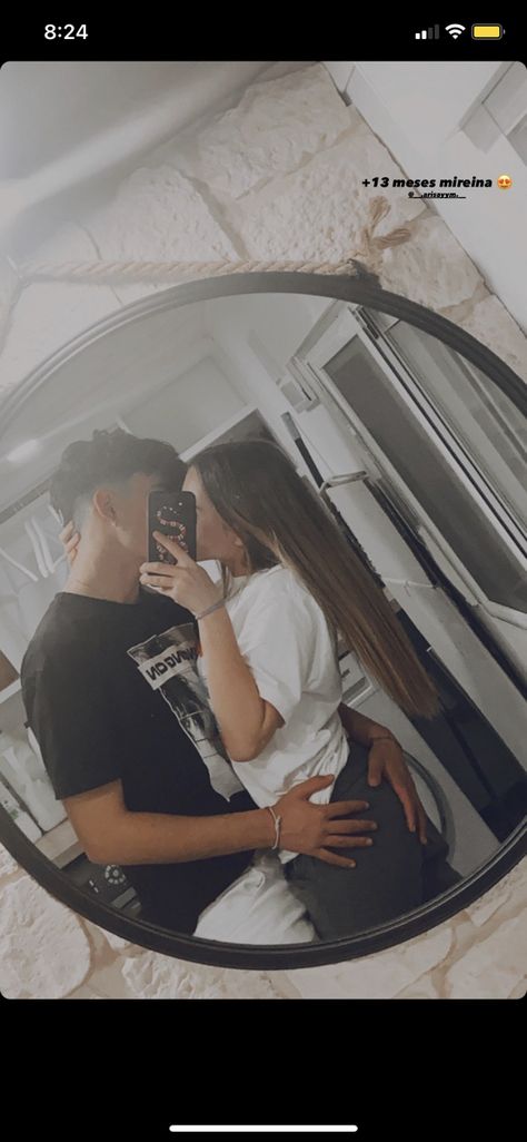 Cute Picture For Couples, Kiss Picture Couple Mirror Selfie, Couple Lockscreen Photo Ideas, Simple Couples Pictures, Cute Couple Pics At Home, Mirror Photos With Boyfriend, Cute Couple Pics Mirror Kiss, Hot Mirror Poses Of Couple, Cute Selfie Poses For Couples Mirror