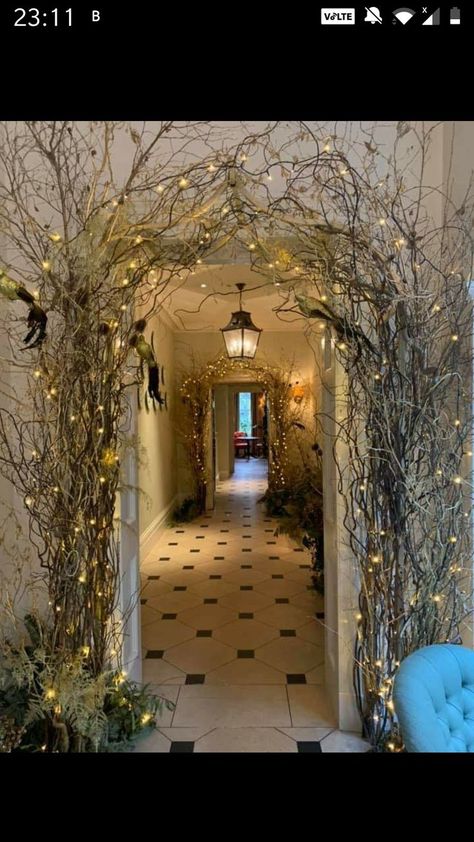 Forest Event Decor, Enchanted Forest House Decor, Enchanted Forest Prom Theme Decoration, Enchanted Forest Christmas, Enchanted Forest Prom, Design A Garden, Decoration Evenementielle, Small Garden Ideas, Halloween Decor Ideas