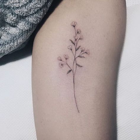 Baby Breath Tattoo, Breath Tattoo, Forget Me Not Tattoo, Tattoo Diy, Beautiful Flower Tattoos, Small Flower Tattoos, Disney Tattoo, Flower Tattoo Sleeve, Diy Tattoo