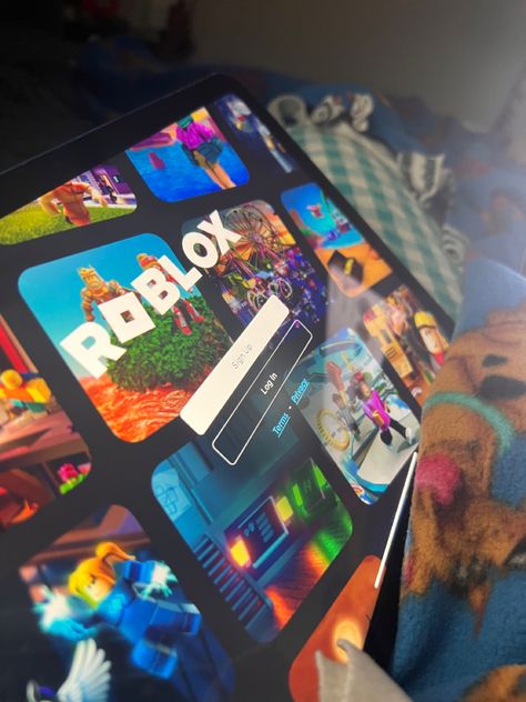 Roblox On Ipad, Playing Roblox Aesthetic, Roblox Kid, Clarence Cartoon Network, Roblox Sign Up, Playing Online Games, Roblox Pc, Roblox Aesthetic, Ipad Essentials