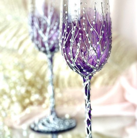 Purple Wine Glasses, Purple Champagne, Purple And Silver Wedding, Wedding Doves, Silk Rose Petals, Wedding Champagne Glasses, Purple Wedding Theme, Glasses Wedding, Wedding Flutes