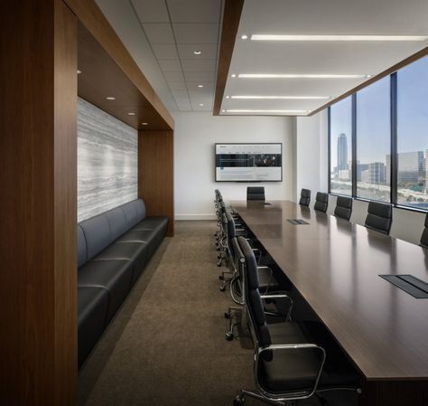 NetIQ offices by STG Design, Houston – Texas » Retail Design Blog Board Room Design, Highlight Dark, Business Office Decor, Conference Room Design, Twisted Lies, Meeting Room Design, Dark Edit, Business Aesthetic, Office Decor Professional