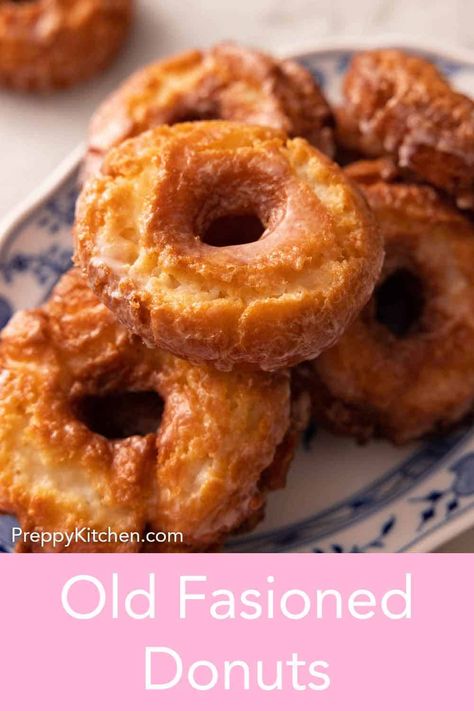 Soft and tender, these Old Fashioned Donuts are just like the ones from your favorite bakery. Coated in a delicious glaze, these donuts are perfectly golden brown on the outside and fluffy on the inside. Made without yeast, these donuts come together quickly and easily. Old Fashioned Donuts, Sour Cream Donut, Cider Donuts Recipe, Apple Cider Donuts Recipe, Old Fashioned Donut, Doughnut Recipe Easy, Cake Donuts Recipe, Easy Donut Recipe, Yeast Donuts