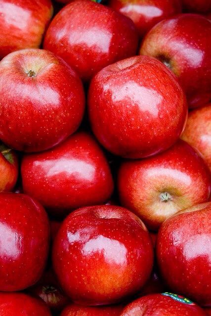 Fruit Market, God Mad, Apple Health, Clean Lifestyle, तितली वॉलपेपर, Red Apples, Simply Red, Diet Motivation, Motivation Gym