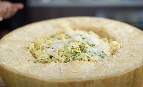 Pasta In Parmesan Wheel, Parmesan Wheel Pasta, Parmesan Wheel, Cheese Wheel Pasta, Nick Digiovanni, Parmesan Reggiano, Homemade Pasta Recipe, Cheese Wheel, Garlic Cream Sauce