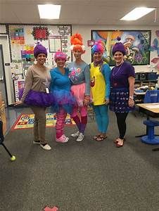 Teacher Wacky Wednesday Outfit, Wacky Wednesday Ideas, Wacky Wednesday Outfit, Teacher Picture Day Outfit, Wacky Tacky Day, Tacky Day, Wednesday Ideas, Art Teacher Outfits, Wednesday Outfit