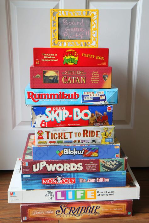 Board Game Night Party, Board Game Themes, Board Game Party, Game Night Parties, Board Game Night, Game Party, Game Themes, Games For Teens, Gaming Decor