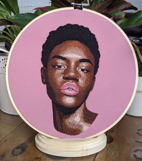 My Most Recent Embroidery! Im So Proud Of It ! Embroidery Faces, Stitch Portrait, Portrait Embroidery, Embroidered Portrait, Hand Embroidery Kits, Bee Embroidery, Embroidery Works, Hand Embroidery Projects, Thread Painting