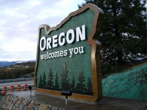 Oregon Aesthetic, Oregon Life, Oregon Living, Klamath Falls, State Signs, State Of Oregon, Southern Oregon, University Of Oregon, Oregon Travel