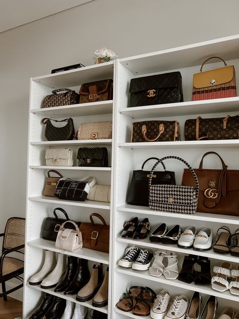 Waredrop Closet Aesthetic, Full Closet Aesthetic, Bag Display Ideas Bedroom, Dream Closet Aesthetic, Dream Dressing Room, Bag Closet, Dream Closet Design, Closet Aesthetic, Wardrobe Room