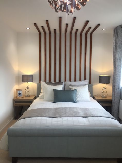 Wood timber strips wall and ceiling to create feature headboard neutral bedroom copper ceiling light Wall Bedroom Diy, Timber Feature Wall, Wood Feature Wall, Diy Wall Decor For Bedroom, Feature Wall Bedroom, Wood Bedroom Furniture, Slatted Headboard, Headboard Wall, Accent Wall Bedroom