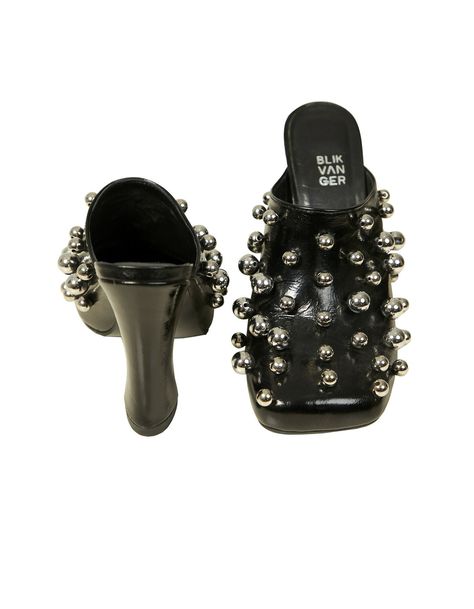 Step up your style with our Lacquer Mule Shoes, adorned with unique embroidered metallic balls/bubbles. These mules feature a fashionable square toe and are made from high-quality real lacquer with a comfortable leather lining.Material: Upper: Real lacquer Lining: Leather Square Toed Shoes, Metalic Shoes, Metallic Shoes Outfit, Heels Aesthetic, Jeweled Shoes, Mule Shoes, Girly Shoes, Aesthetic Shoes, Swag Shoes