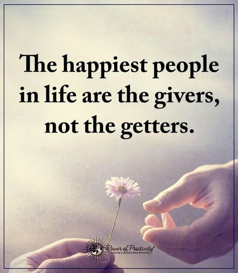 It's better to give than receive, if you need something... give to others. God had a way of giving more back to you. - Steven Valentine Motivational Memes, Inspirerende Ord, Motivation Positive, Affirmations Positives, Quotable Quotes, Good Thoughts, Beautiful Quotes, Great Quotes, The Words