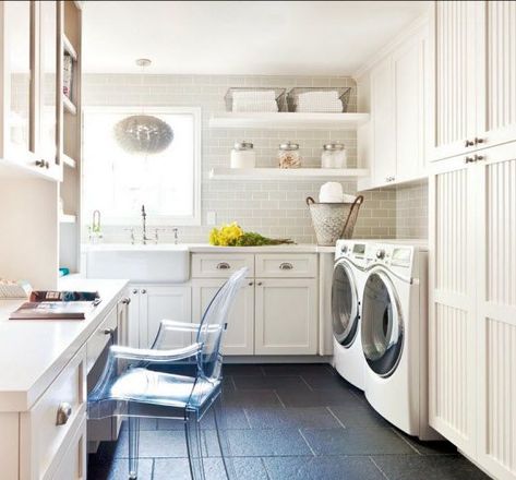 Laundry Room Love - House of Hargrove Laundry Craft Rooms, Laundry Room/mudroom, White Laundry Rooms, Laundry Room/mud Room, All White Room, Lil Luna, Basement Laundry Room, Dream Laundry Room, Basement Laundry