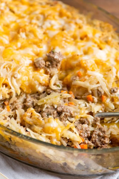 Hot Recipes, Cheesy Ground Beef, Ground Beef Stroganoff, Shredded Potatoes, Hamburger Casserole, Cheesy Casserole, Diner Recept, Hash Brown Casserole, Beef Casserole Recipes