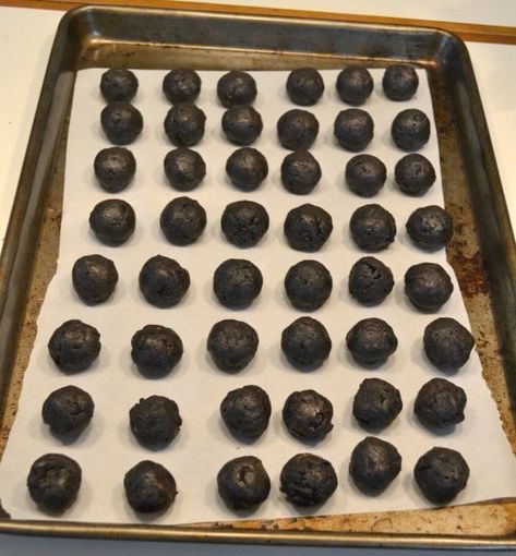 Oreo Balls Recipe 3 Ingredients, Easy Oreo Balls, Easy Oreo Truffles, Oreo Balls Recipe, Oreo Truffles Recipe, Oreo Cookie Balls, Oreo Filling, Cookie Balls, Oreo Balls