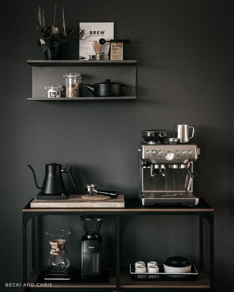 Koffie Stations, Coffee Bar Ideas Kitchen, Kaffe Station, Coffee Bar In Kitchen, Bar In Kitchen, Kaffe Bar, Coffee Bar Ideas Kitchen Counter, Coffee Station Kitchen, Coffee Counter